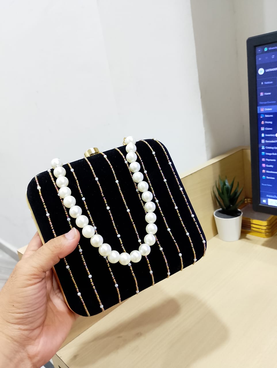 MaFs Stylish & unique Beautifull Embroidery Clutch