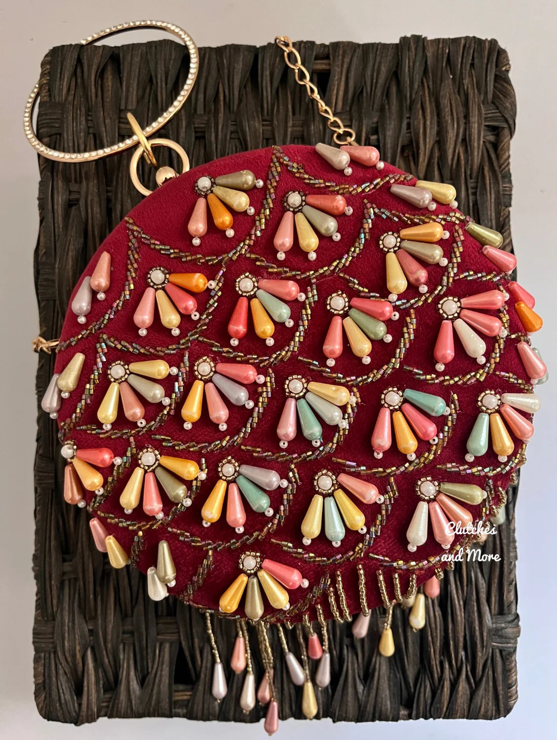 MaFs Embroidery Round Shape Women Clutches