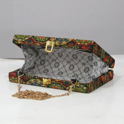 MaFs Trendy & Stylish clutche
