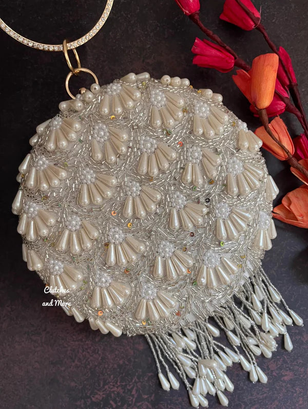 MaFs Embroidery Round Shape Women Clutches