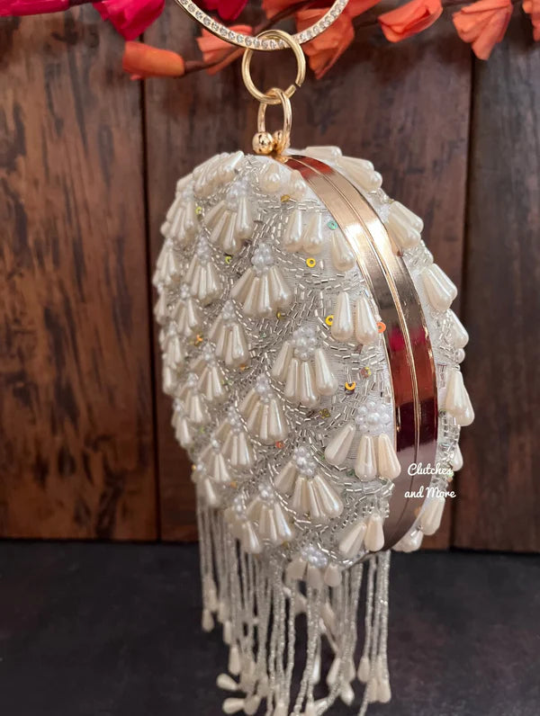 MaFs Embroidery Round Shape Women Clutches